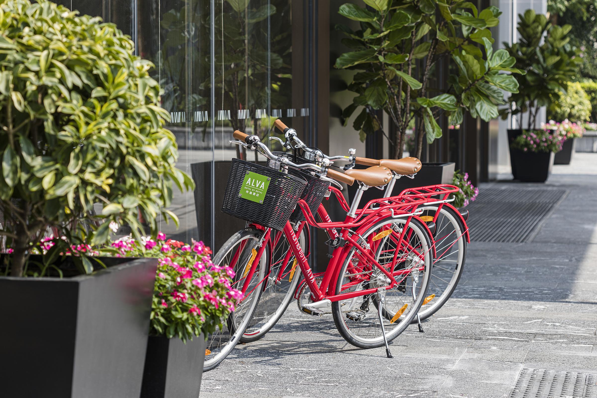 Alva Hotel By Royal Hong Kong Exterior foto Lime bikes in London