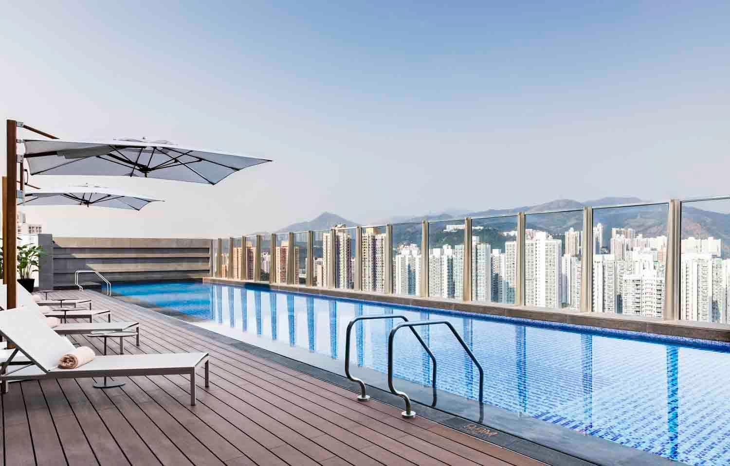 Alva Hotel By Royal Hong Kong Exterior foto Rooftop swimming pool